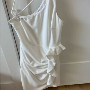 Chic White Ruffle Mini Dress